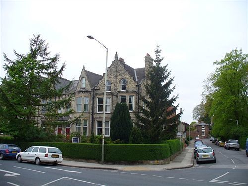 Harewood Lodge Guest House Darlington  Eksteriør billede